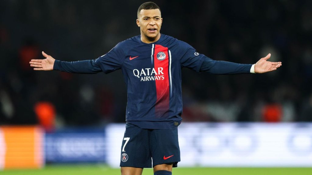 French legend is tired of talking about Mbappe's future 15