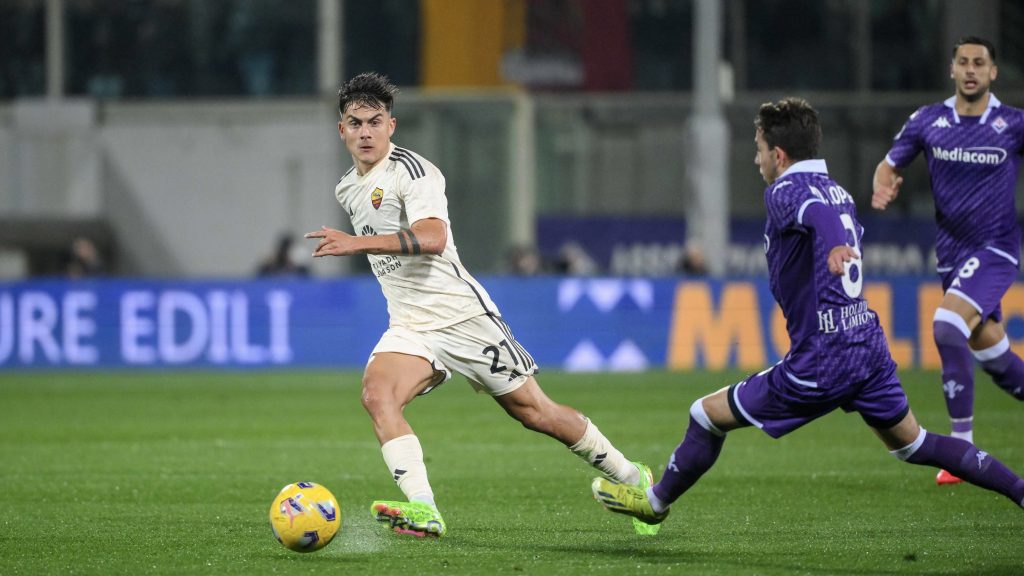 Fiorentina and Roma draw 2-2 after late drama in Florence 12