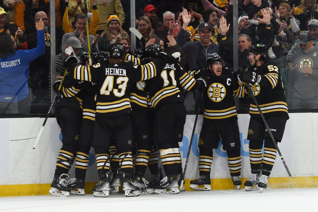 Boqvist notches in OT to lead Bruins to 3-2 win vs. Panthers 3