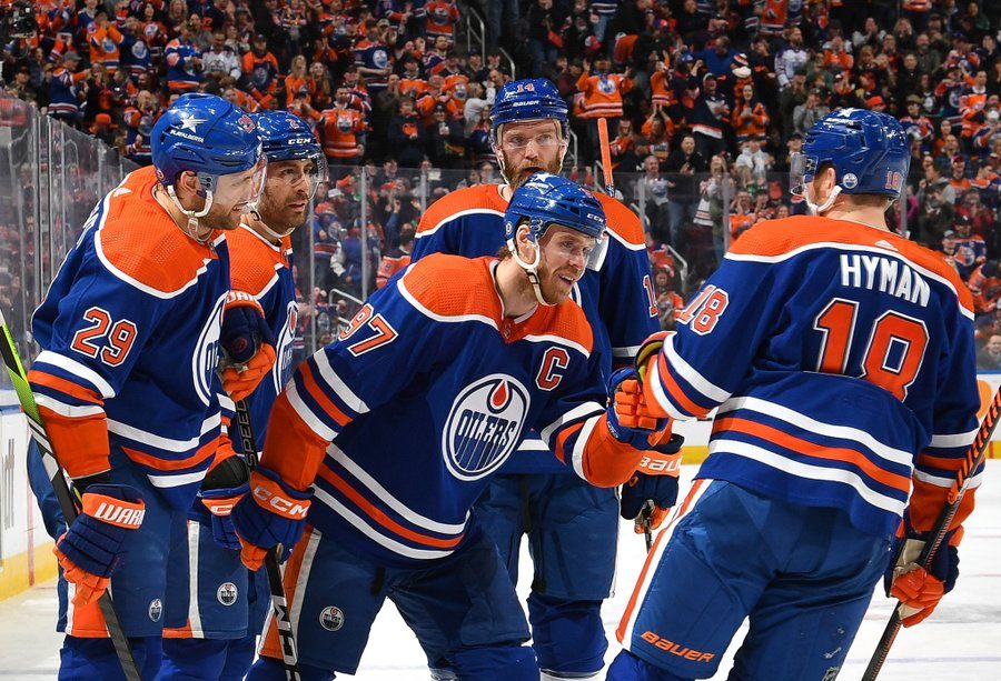 McDavid scores twice as Oilers defeat Ducks 6-1 12