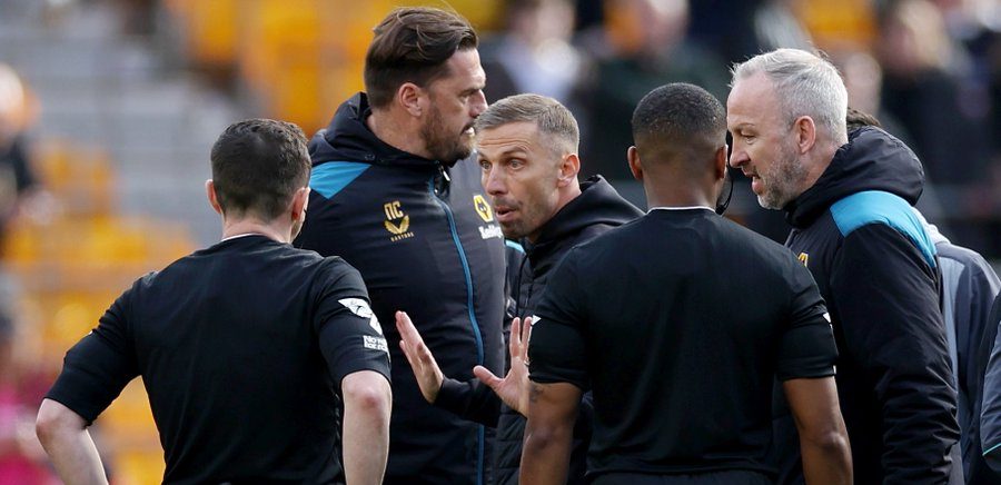 Wolverhampton head coach O'Neil slams 'scandalous' VAR call 8