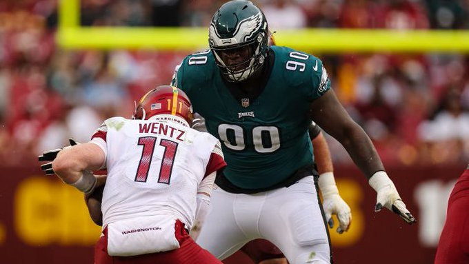 Eagles put Jordan Davis on IR with ankle injury 15