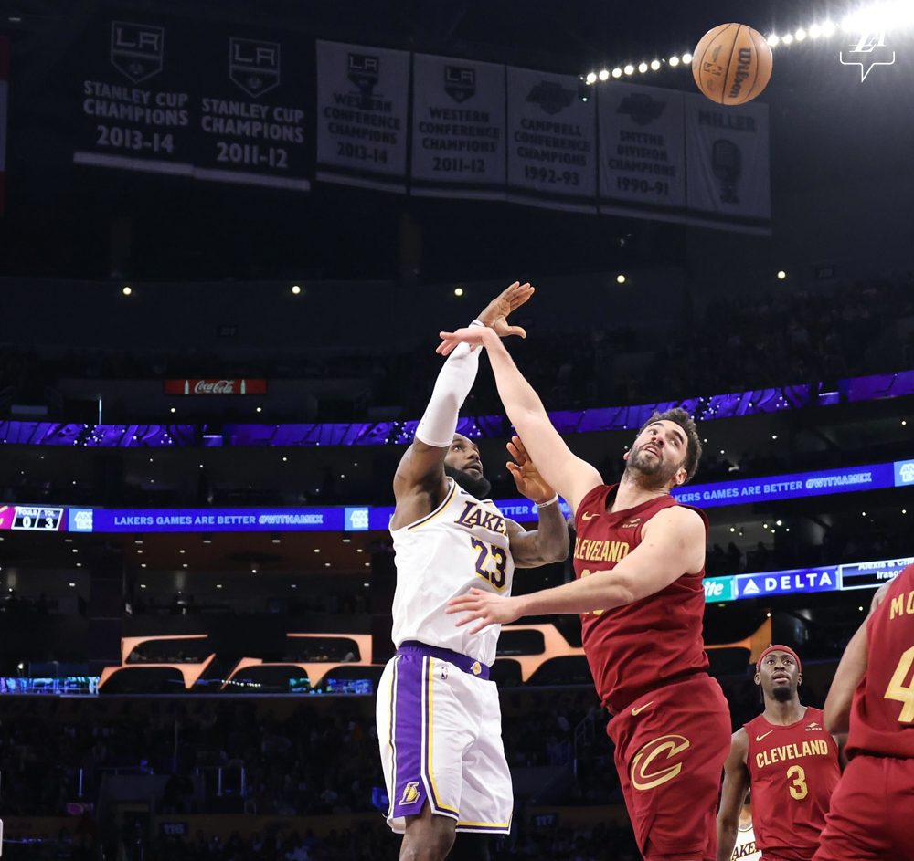 Lakers win 4th consecutive match as they defeat Cavs 116-97