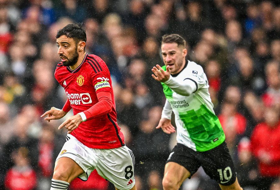 Man United and Liverpool draw 2-2 at Old Trafford 15