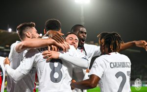 Milan beat Fiorentina 2-1 for 4th consecutive win in Serie A