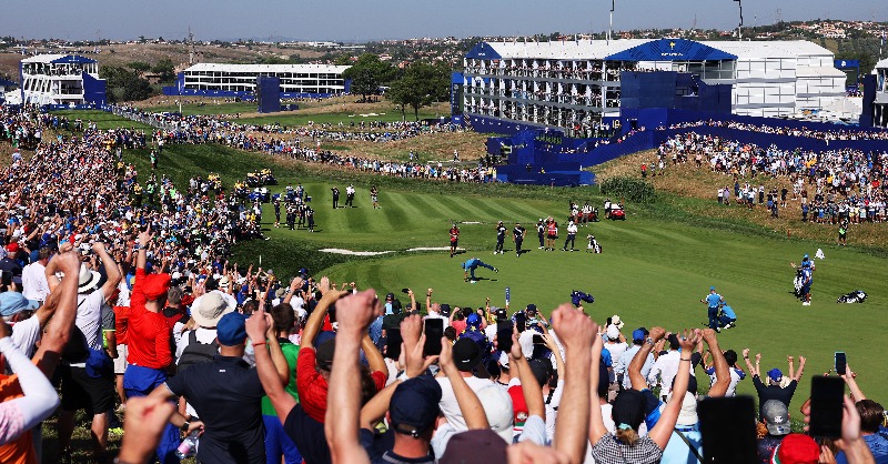 Europe sweeps foursomes to begin Ryder Cup 15