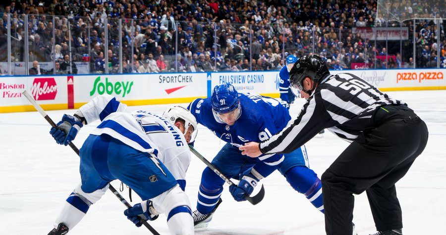 Lightning defeat Maple Leafs 4-1 at Scotiabank Arena in Toronto 8