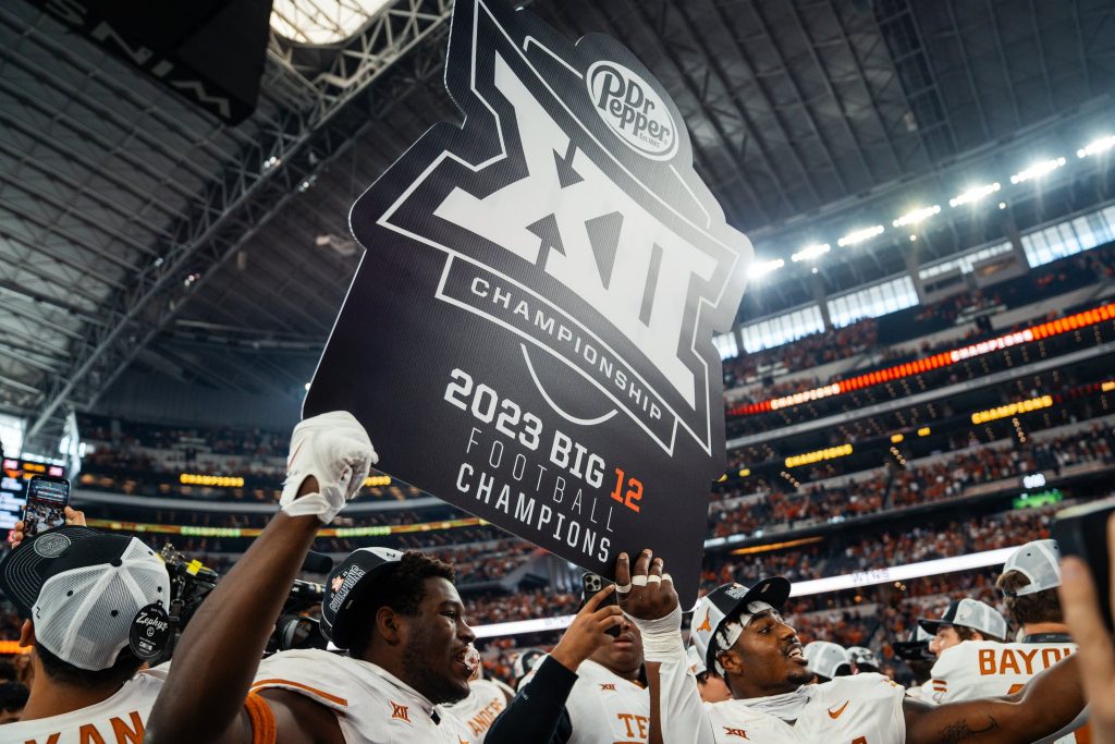 Texas leaves Big 12 with 1st conference title since 2009 10