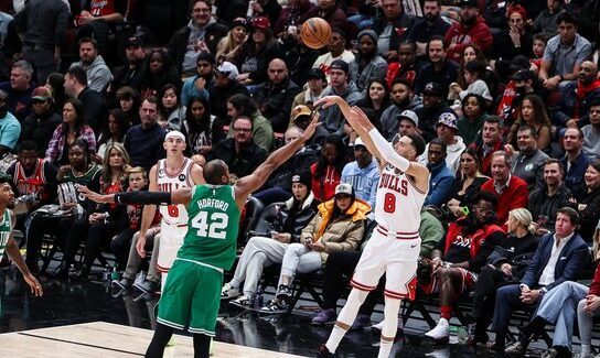 Chicago Bulls end Boston's winning streak 6