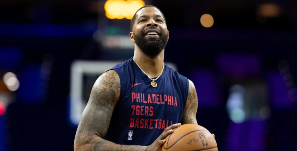 Cavaliers sign F Marcus Morris until the end of the season 12