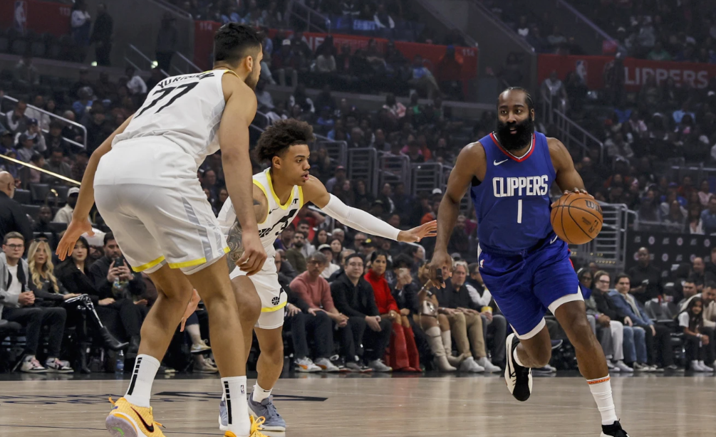 Clippers cruise past Jazz to hand Utah 11th consecutive loss 6