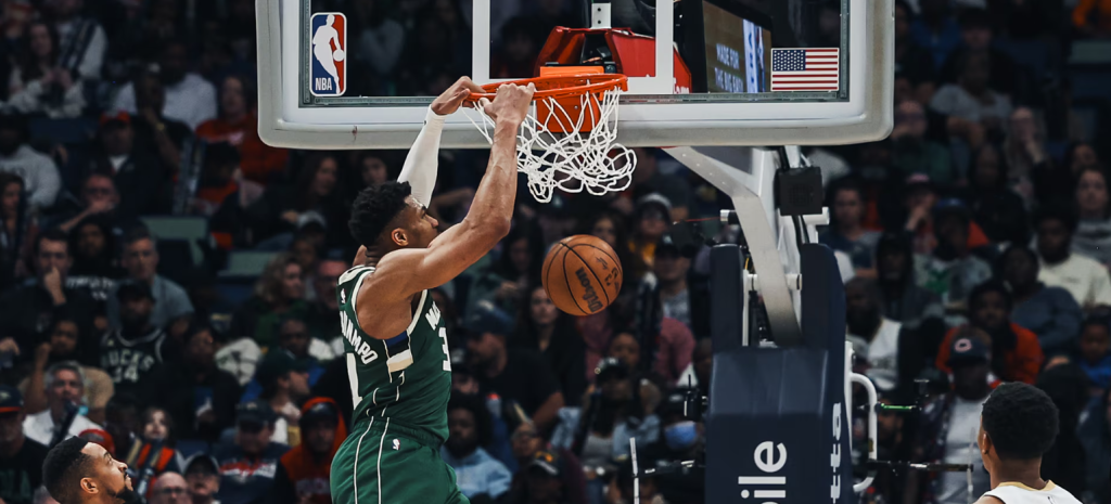 Giannis on Bucks' recent form: "You have to play with pace" 13