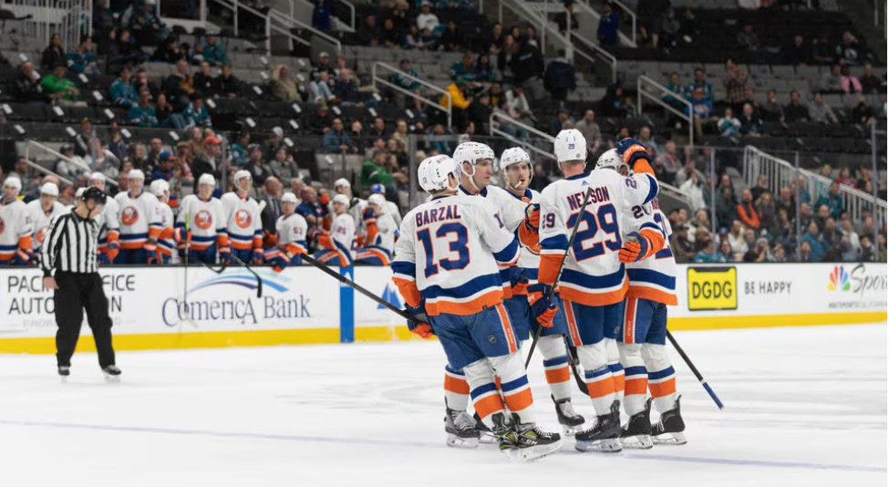 Islanders demolish Sharks 7-2 for 5th win in a row 14